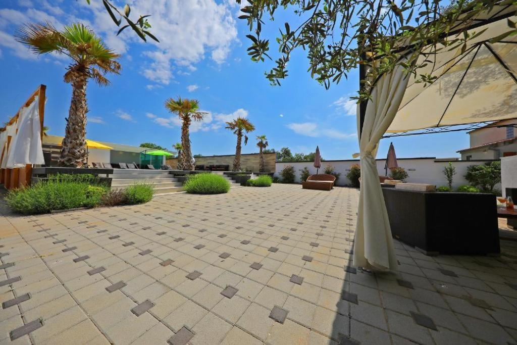 Villa Eni بيبينيا المظهر الخارجي الصورة